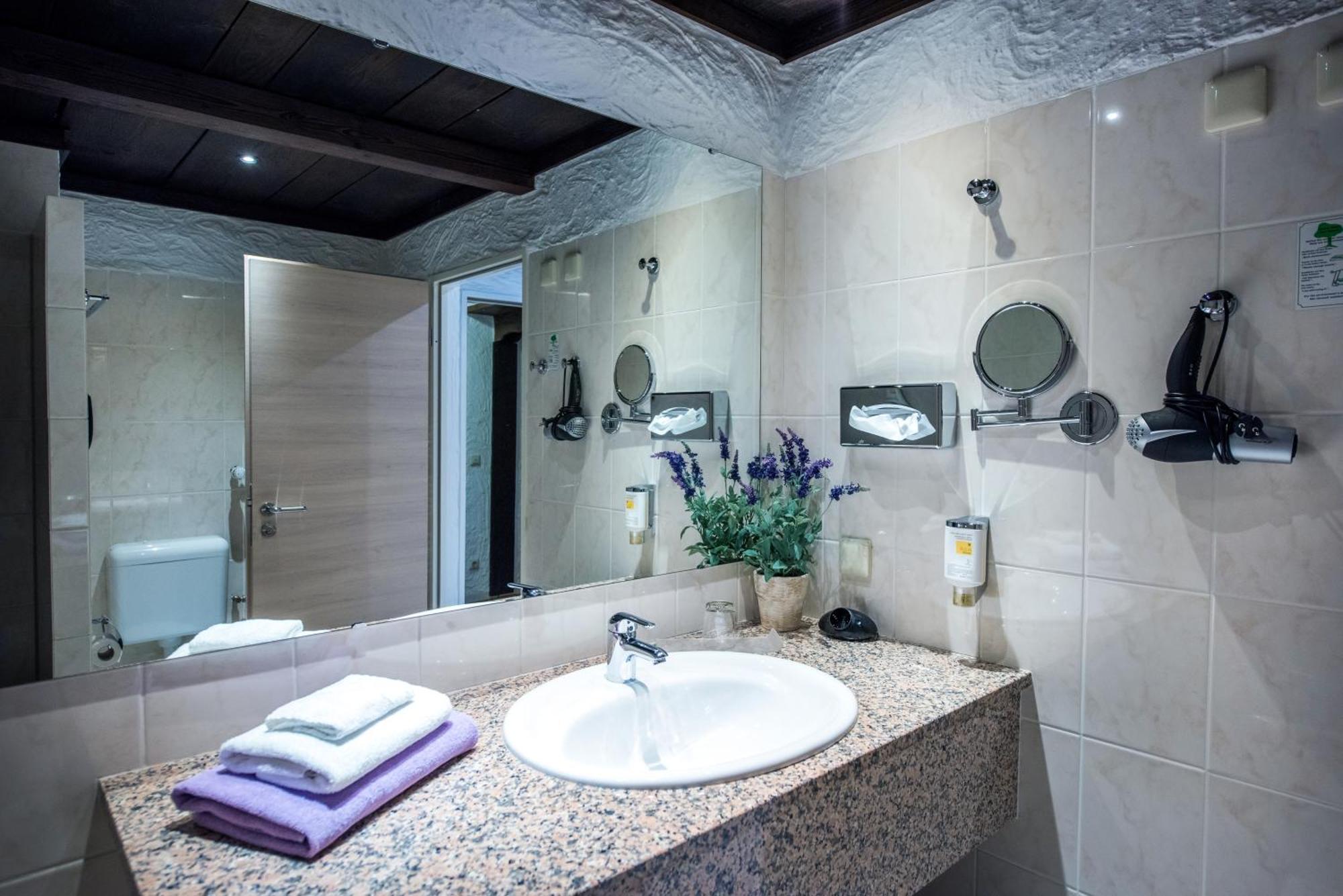 Contel Hotel Koblenz  Ngoại thất bức ảnh