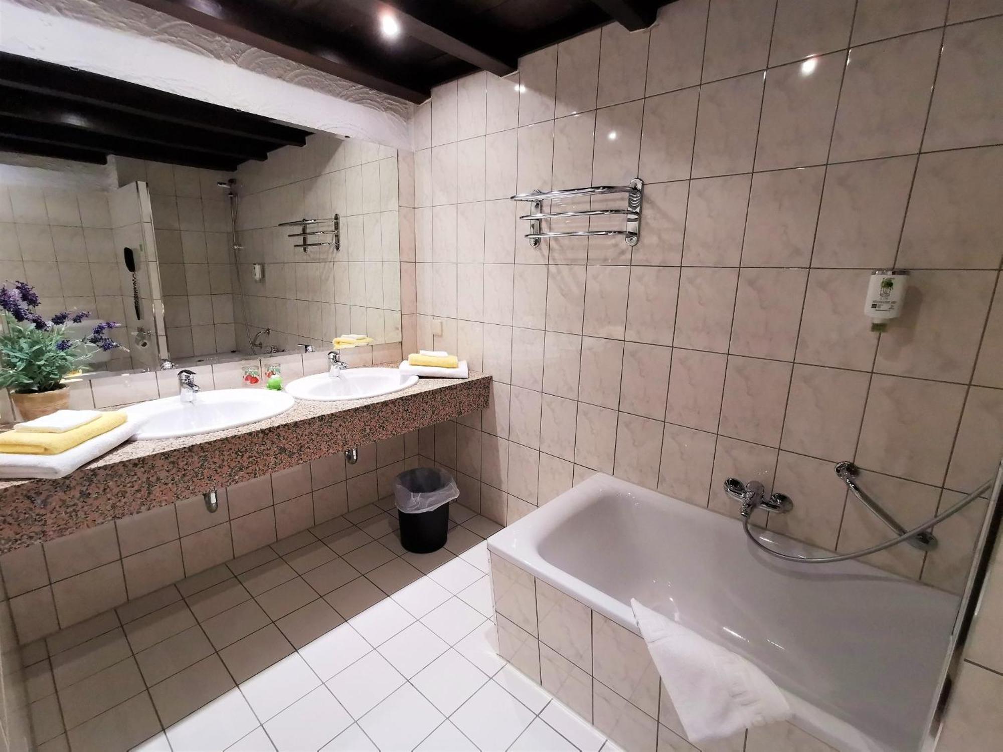Contel Hotel Koblenz  Ngoại thất bức ảnh